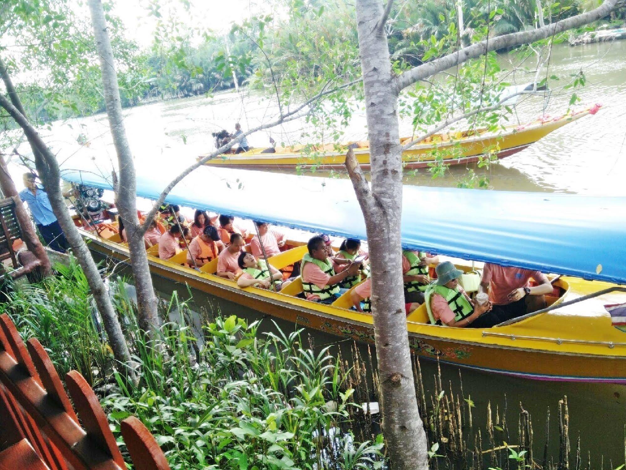 Jaroenrat Resort Samut Songkhram Extérieur photo