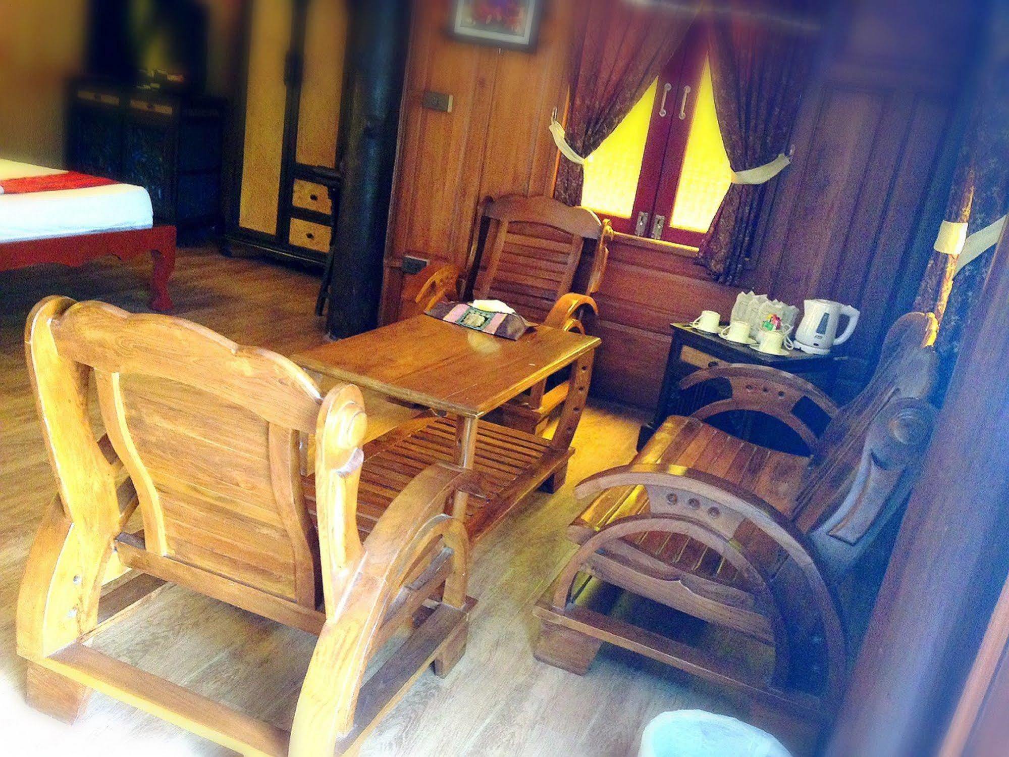 Jaroenrat Resort Samut Songkhram Extérieur photo