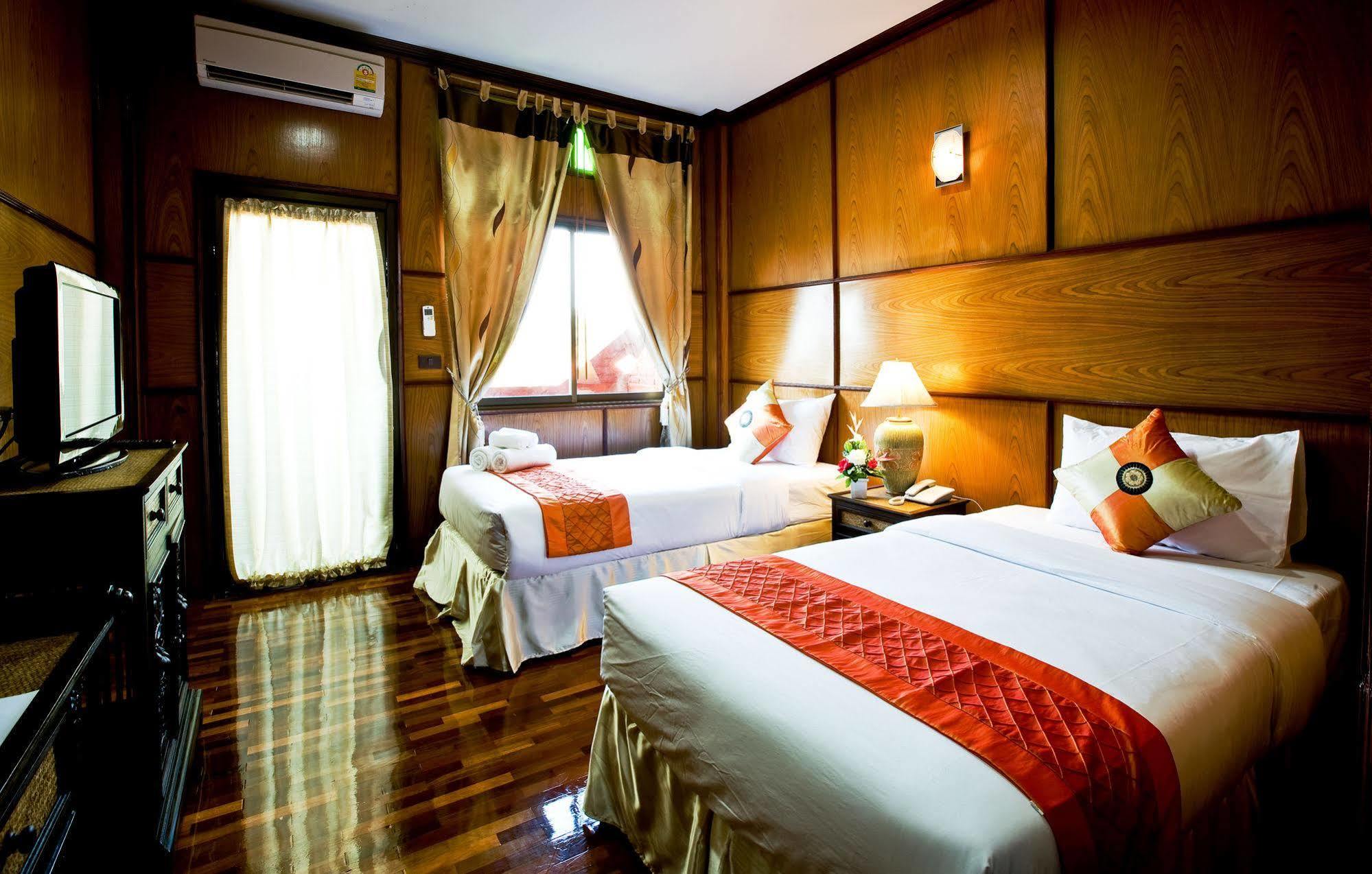 Jaroenrat Resort Samut Songkhram Extérieur photo