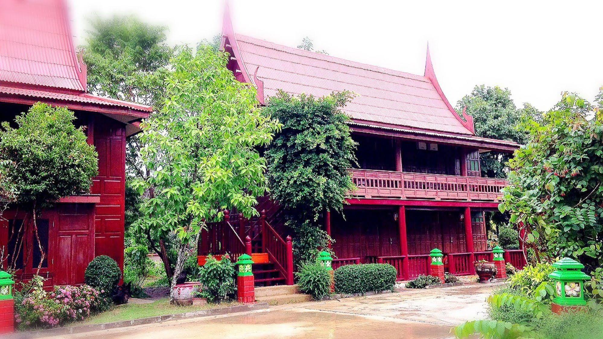 Jaroenrat Resort Samut Songkhram Extérieur photo
